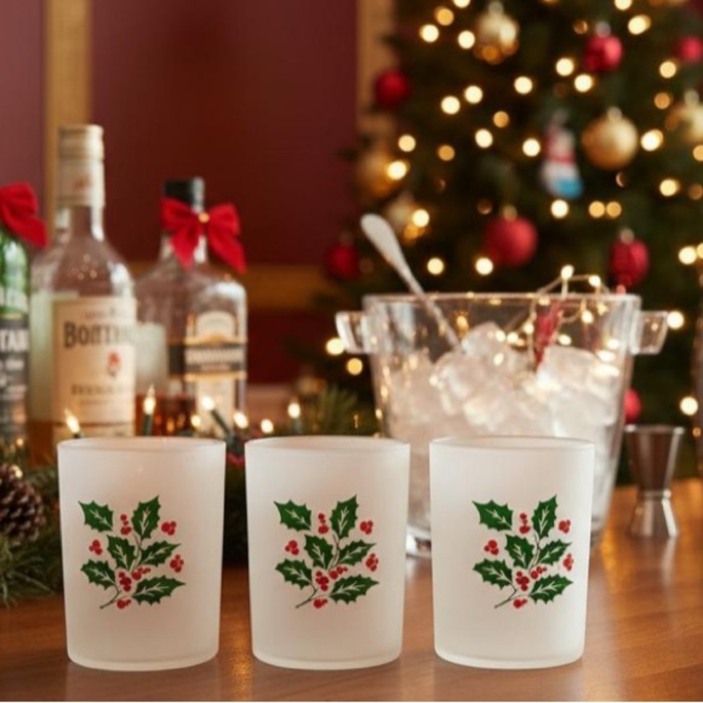 Vintage Culver Christmas Frosted Holly Leaves & Berries Glasses Set of 4